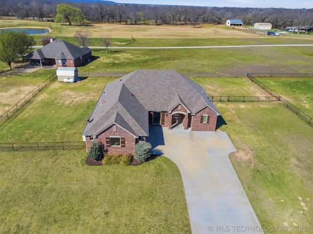 16144 S 251st East Avenue, Coweta, OK 74429