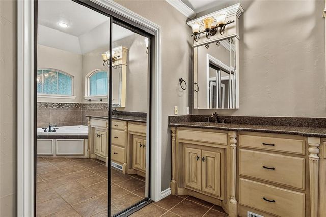 5700 NE 107th Street, Oklahoma City, OK 73151