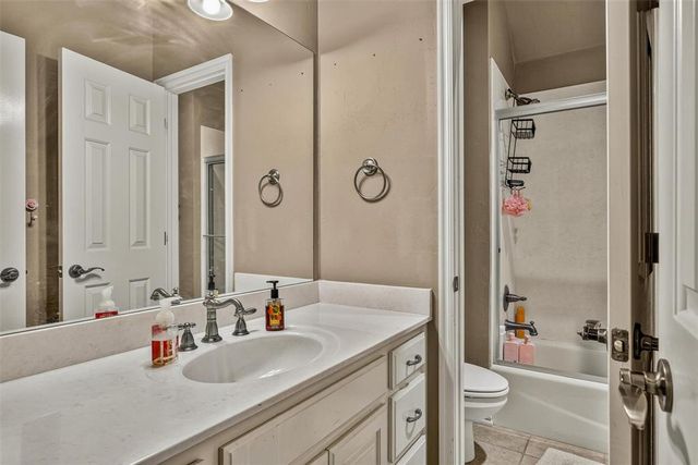 5700 NE 107th Street, Oklahoma City, OK 73151