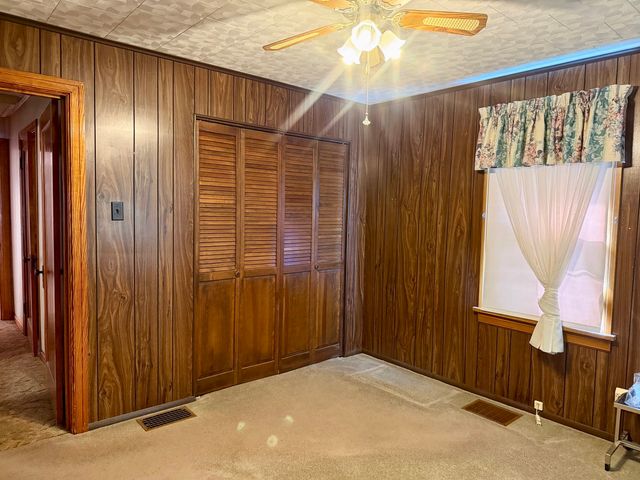 712 S Virginia Avenue, Marion, IL 62959