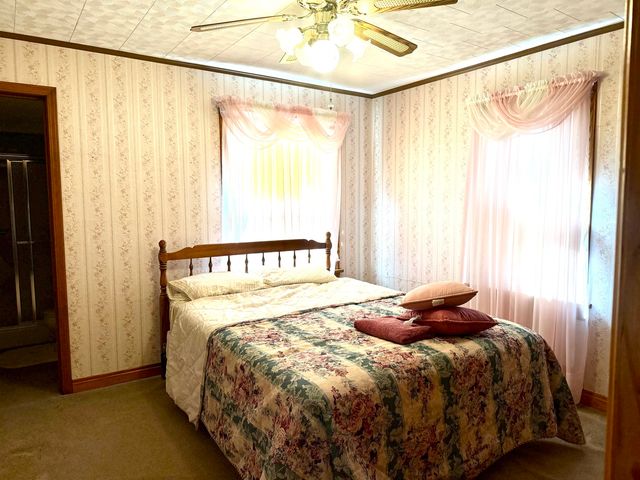 712 S Virginia Avenue, Marion, IL 62959