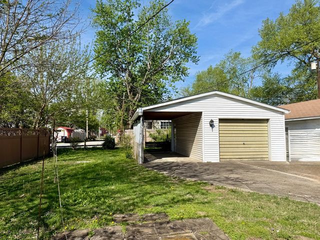 712 S Virginia Avenue, Marion, IL 62959