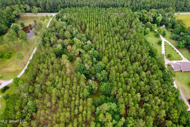 20431 Robinson Road, Gulfport, MS 39503