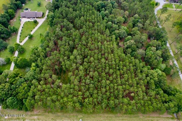 20431 Robinson Road, Gulfport, MS 39503