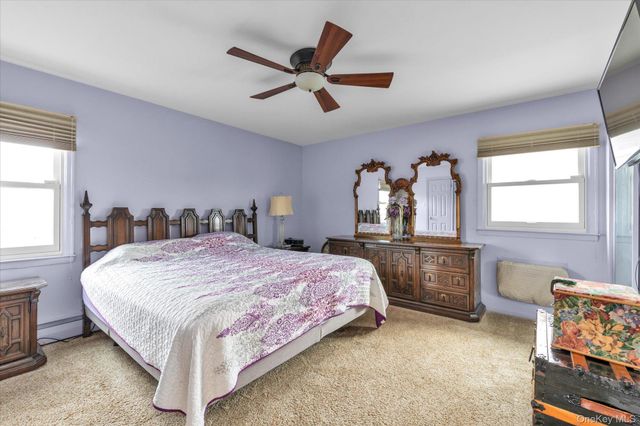 904 Park Lane, Valley Stream, NY 11581