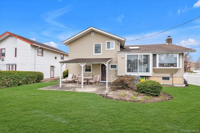 904 Park Lane, Valley Stream, NY 11581