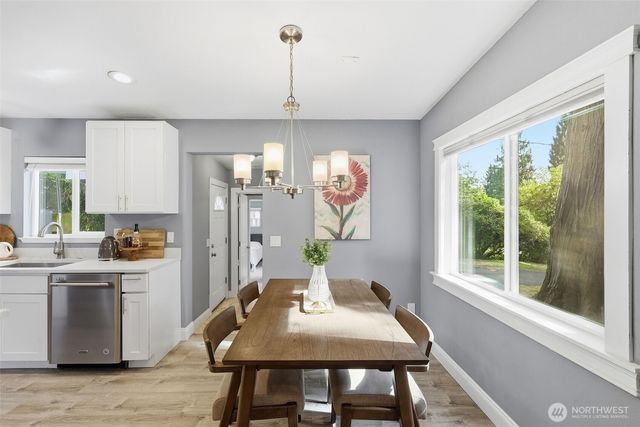 30449 2nd Avenue S, Federal Way, WA 98003