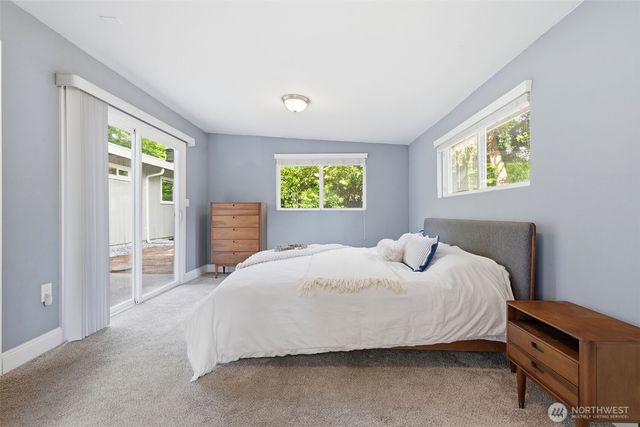 30449 2nd Avenue S, Federal Way, WA 98003
