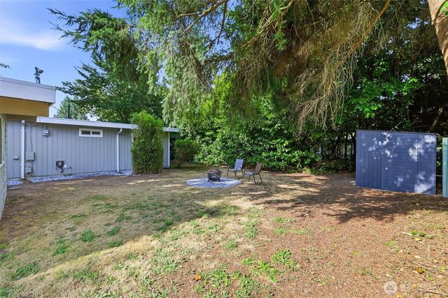 30449 2nd Avenue S, Federal Way, WA 98003