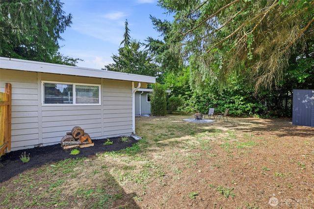30449 2nd Avenue S, Federal Way, WA 98003
