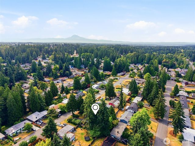 30449 2nd Avenue S, Federal Way, WA 98003