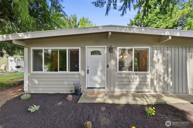 30449 2nd Avenue S, Federal Way, WA 98003