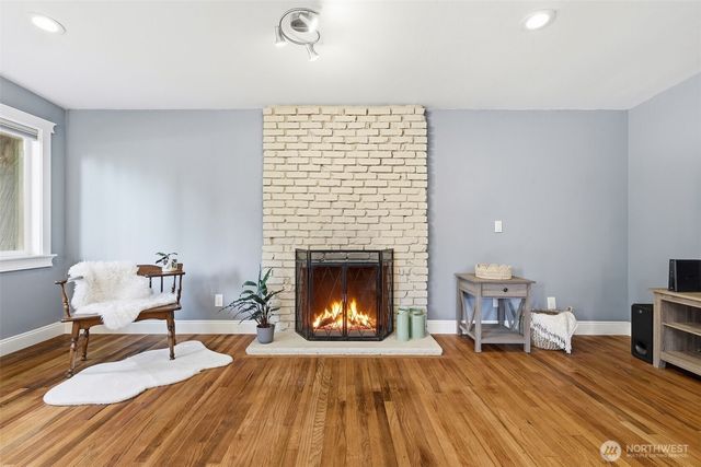 30449 2nd Avenue S, Federal Way, WA 98003