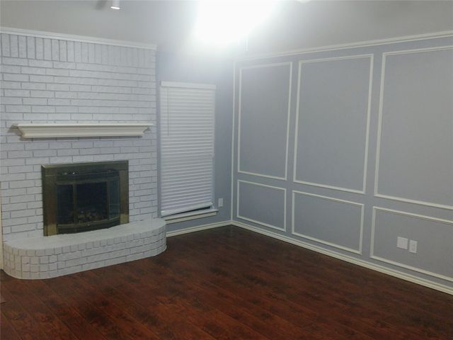 2116 Turf Club Drive, Arlington, TX 76017