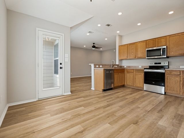 7832 Kansas Avenue, Dallas, TX 75241