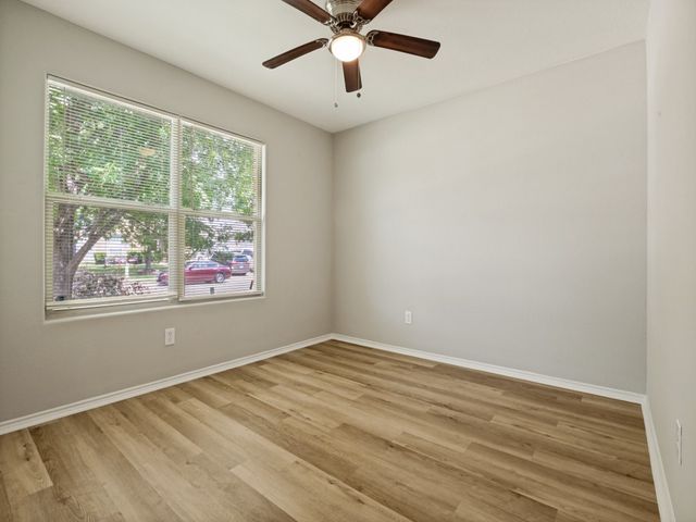 7832 Kansas Avenue, Dallas, TX 75241
