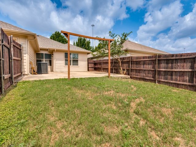7832 Kansas Avenue, Dallas, TX 75241