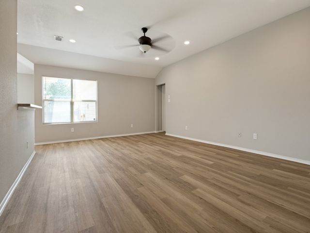7832 Kansas Avenue, Dallas, TX 75241