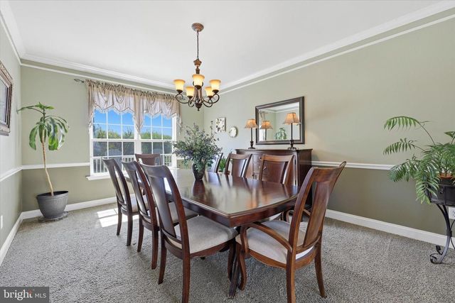 208 SHIVERS RUN CT, Mullica Hill, NJ 08062