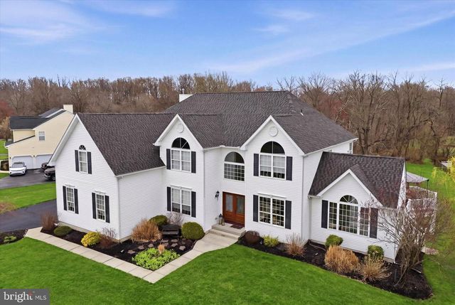 208 SHIVERS RUN CT, Mullica Hill, NJ 08062