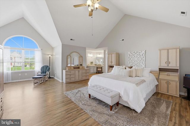 208 SHIVERS RUN CT, Mullica Hill, NJ 08062