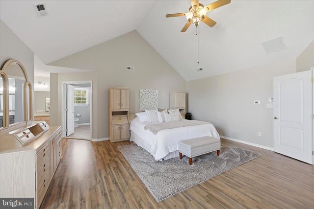 208 SHIVERS RUN CT, Mullica Hill, NJ 08062