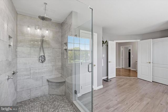 208 SHIVERS RUN CT, Mullica Hill, NJ 08062