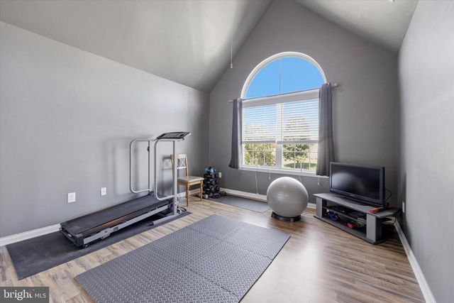 208 SHIVERS RUN CT, Mullica Hill, NJ 08062