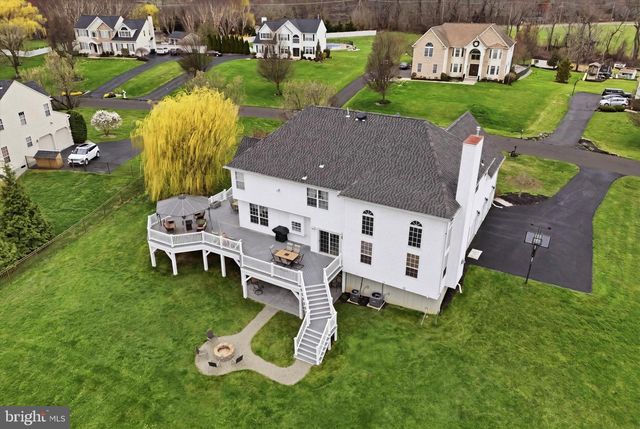 208 SHIVERS RUN CT, Mullica Hill, NJ 08062