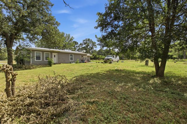 423 Fm 1441, Bastrop, TX 78602