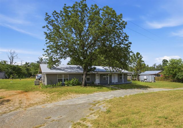 423 Fm 1441, Bastrop, TX 78602