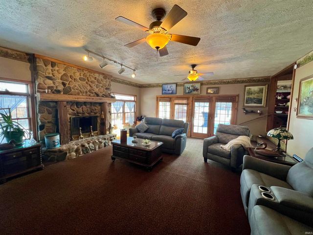 17235 Tomahawk Trail, Plymouth, IN 46563