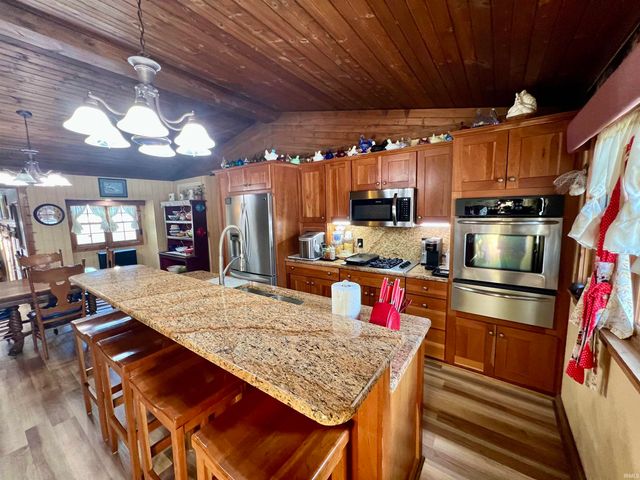 17235 Tomahawk Trail, Plymouth, IN 46563