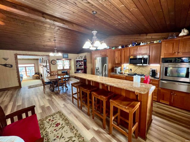 17235 Tomahawk Trail, Plymouth, IN 46563