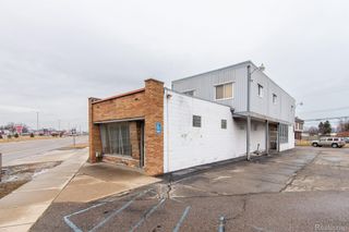 28640 GRATIOT Avenue, Roseville, MI 48066