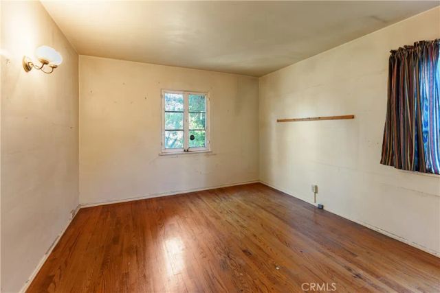 11209 La Maida, North Hollywood, CA 91601