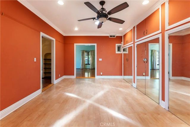 11209 La Maida, North Hollywood, CA 91601