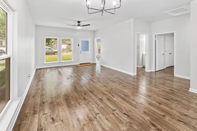 3275 SEMINOLE RD, Memphis, TN 38111