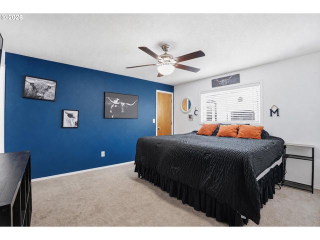 471 Se 17TH St, Troutdale, OR 97060