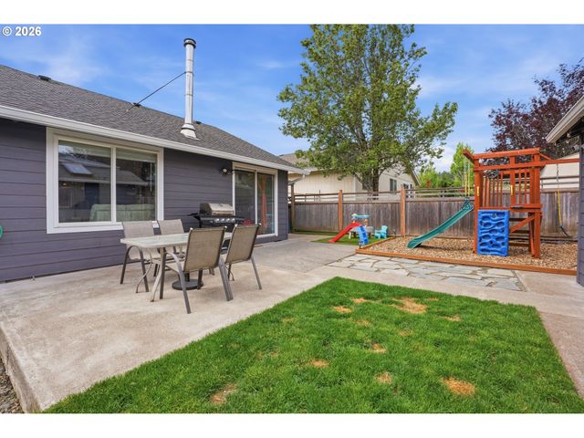 471 Se 17TH St, Troutdale, OR 97060