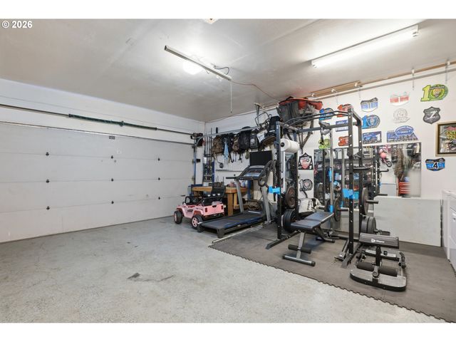 471 Se 17TH St, Troutdale, OR 97060
