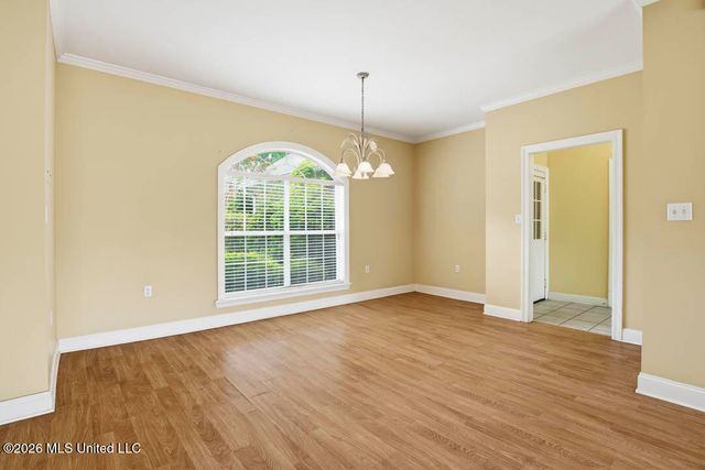90 W Shore Drive, Hattiesburg, MS 39402