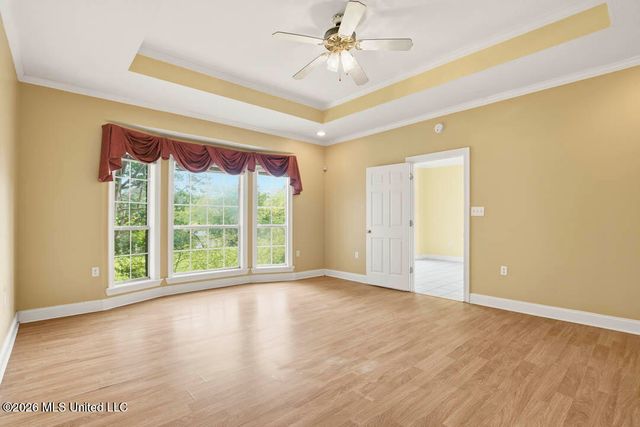 90 W Shore Drive, Hattiesburg, MS 39402