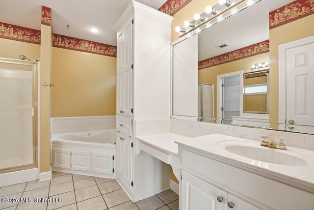 90 W Shore Drive, Hattiesburg, MS 39402
