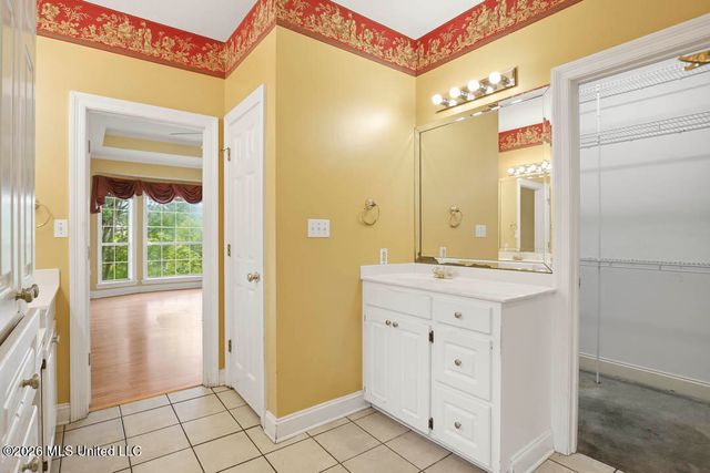 90 W Shore Drive, Hattiesburg, MS 39402