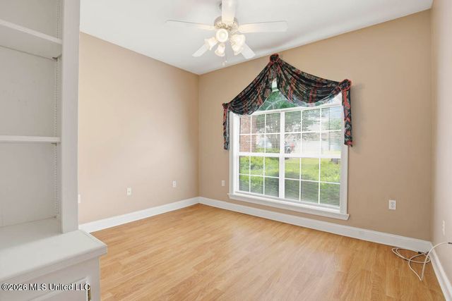 90 W Shore Drive, Hattiesburg, MS 39402