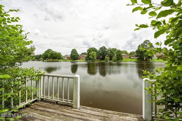 90 W Shore Drive, Hattiesburg, MS 39402