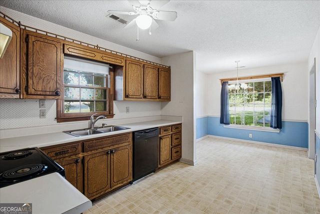 1709 Winchester Way SE, Conyers, GA 30013