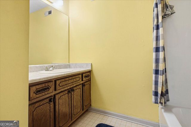 1709 Winchester Way SE, Conyers, GA 30013