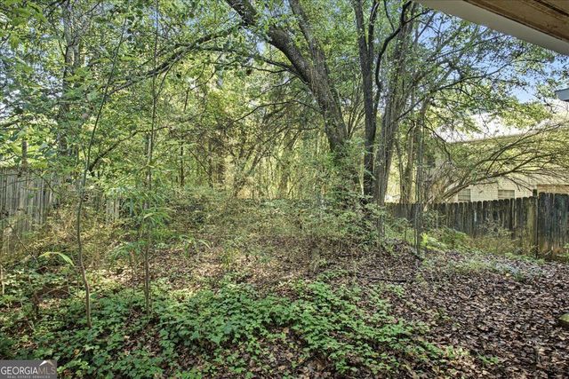 1709 Winchester Way SE, Conyers, GA 30013
